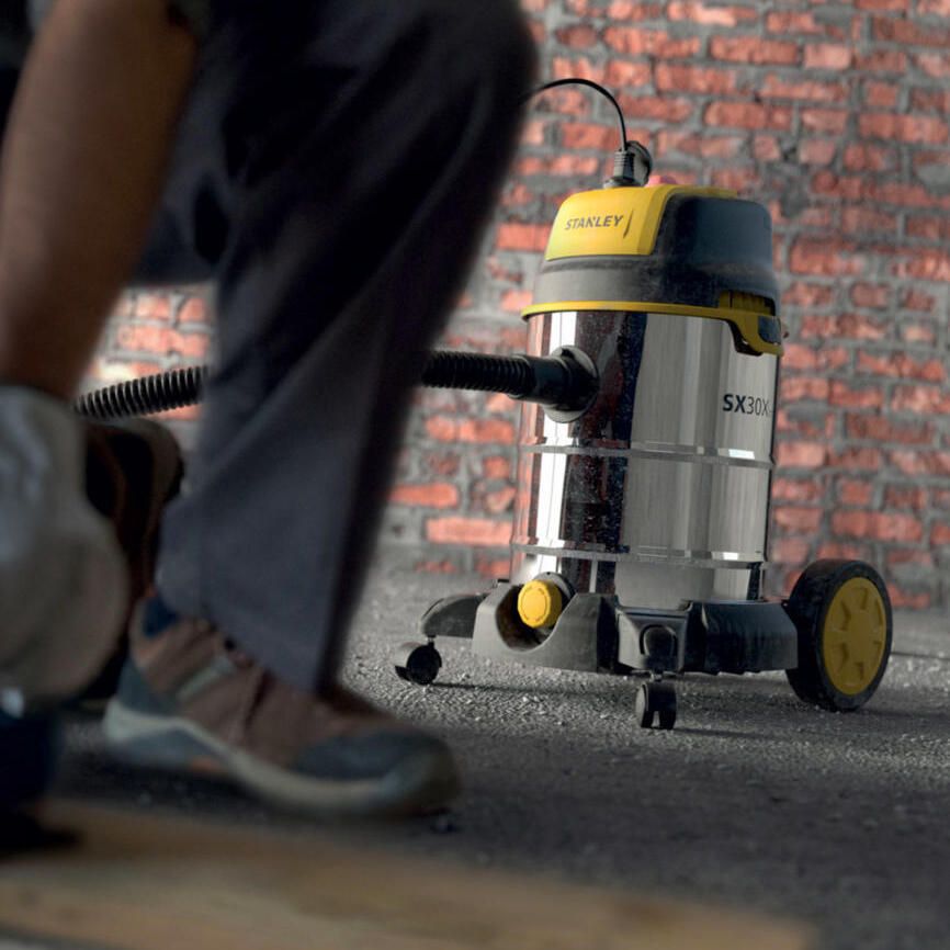 Odkurzacz przemysłowy do ciał stałych i cieczy – 1600 W, 30 l